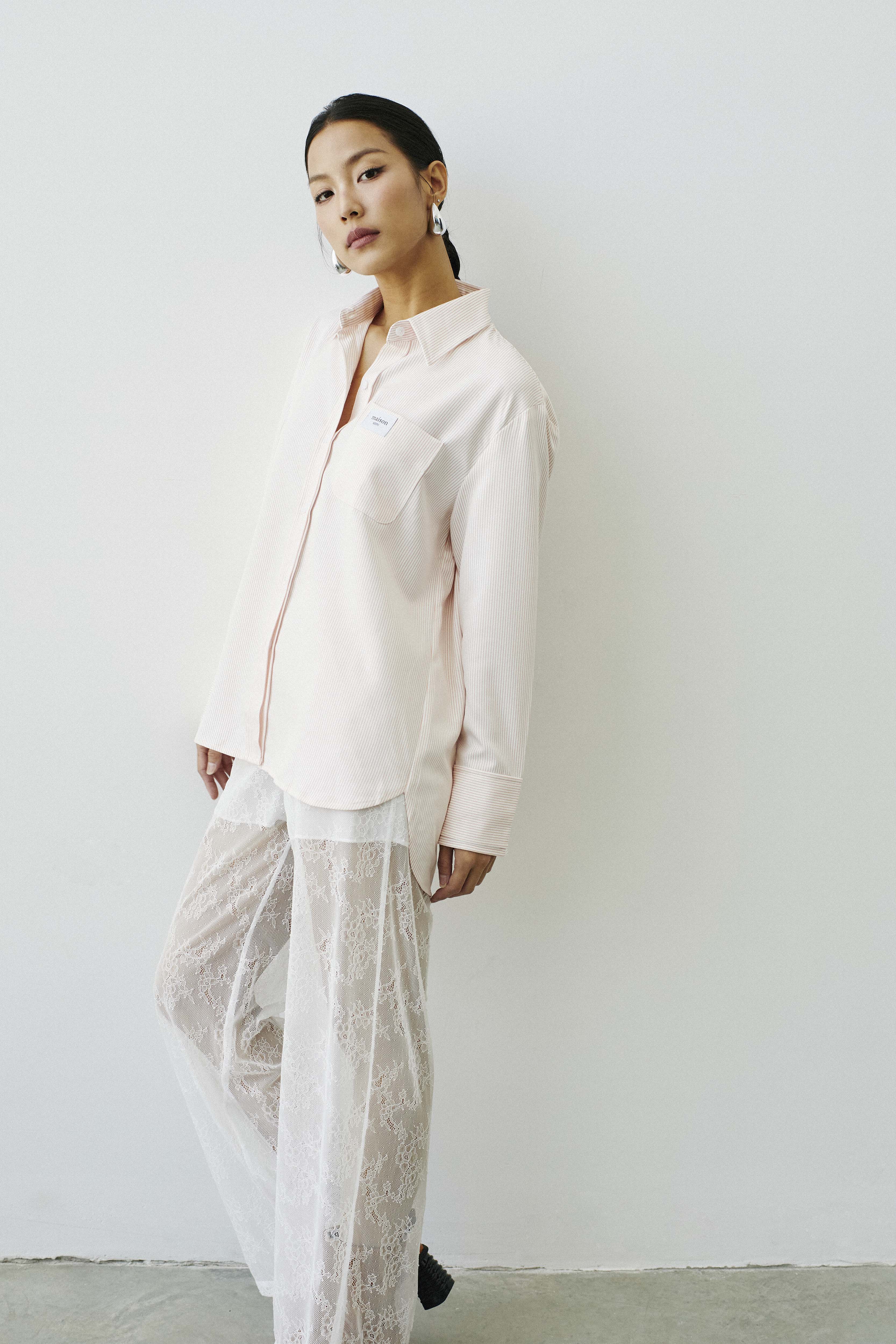 White_01