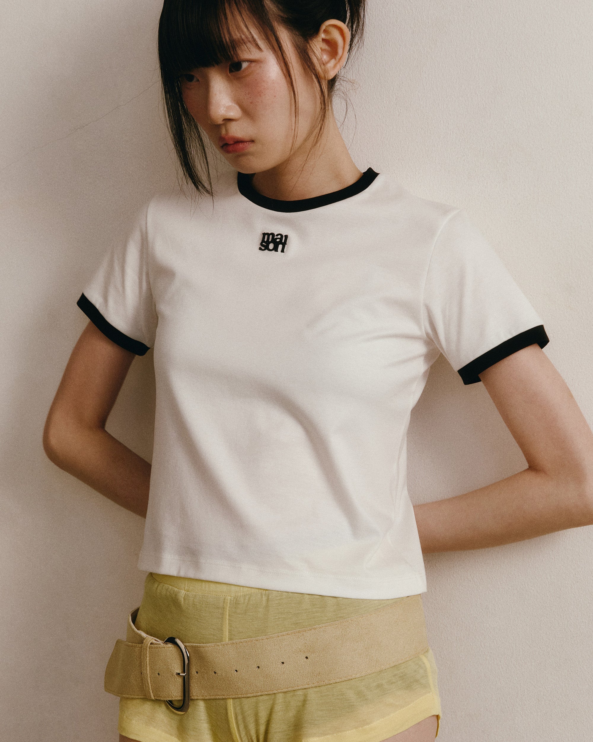 White_01