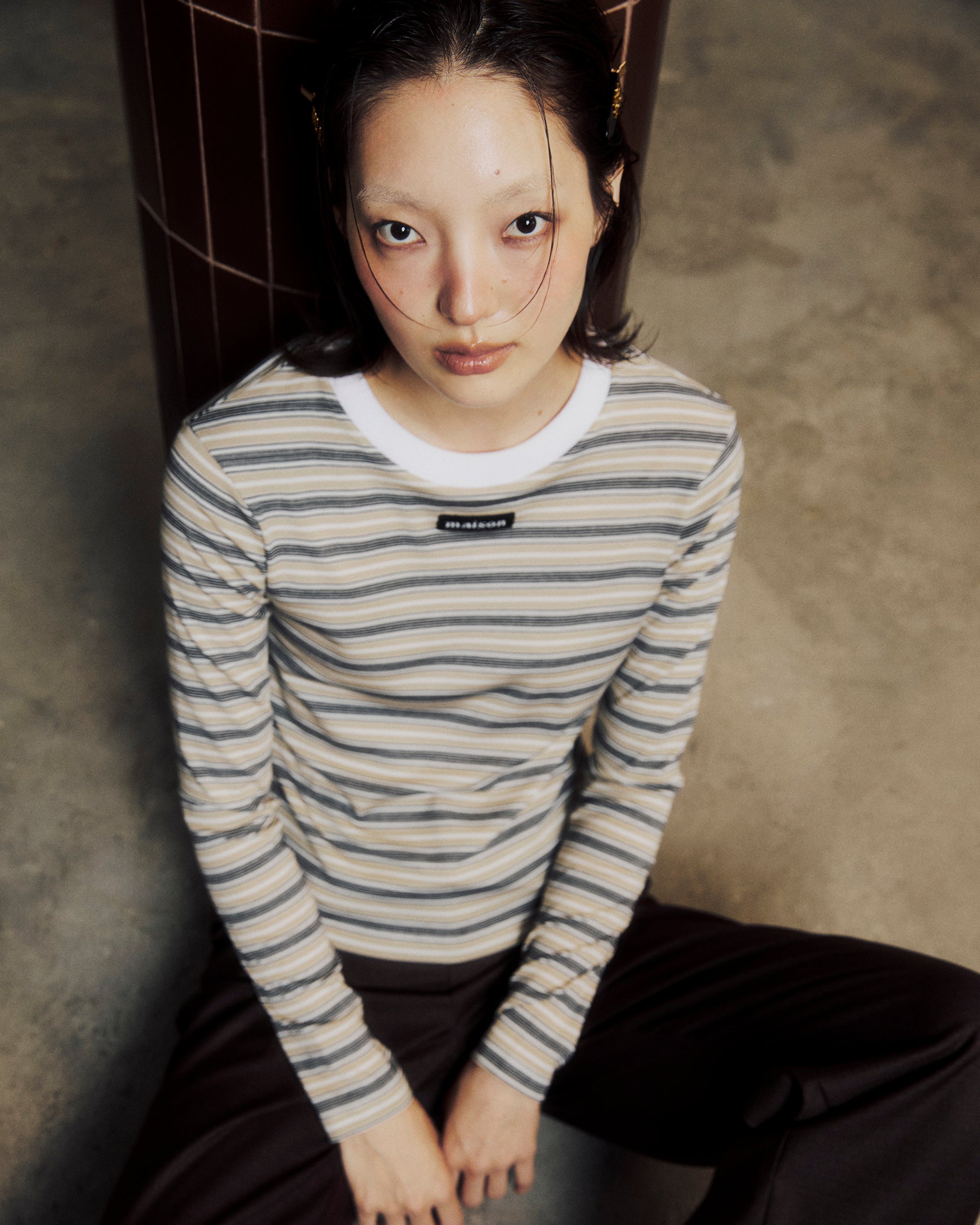 Beige-Black_01