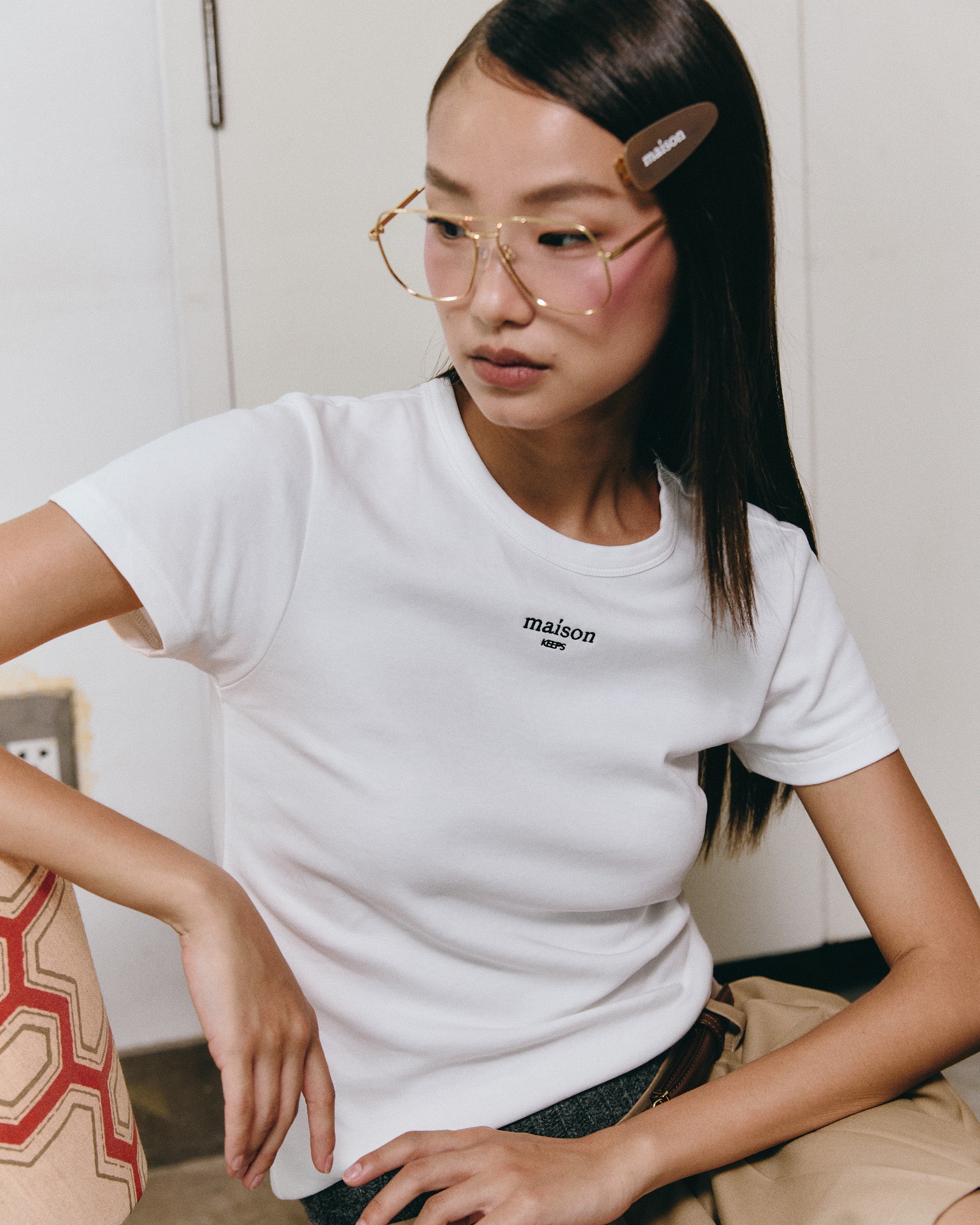 White_01