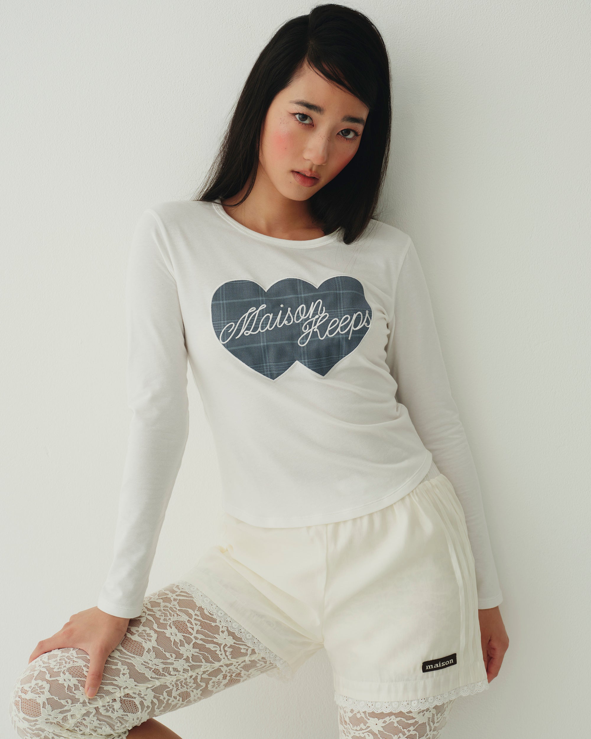 White_01