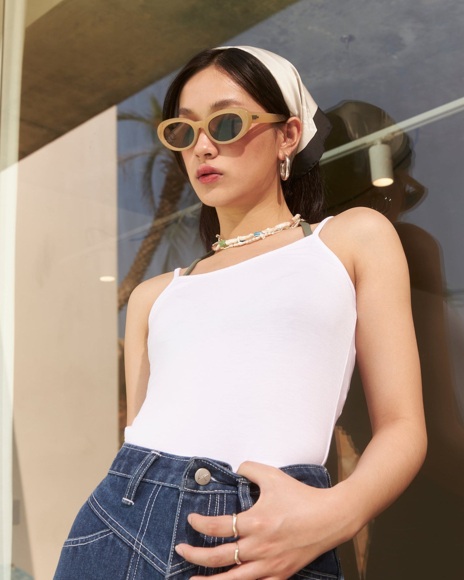 White_01