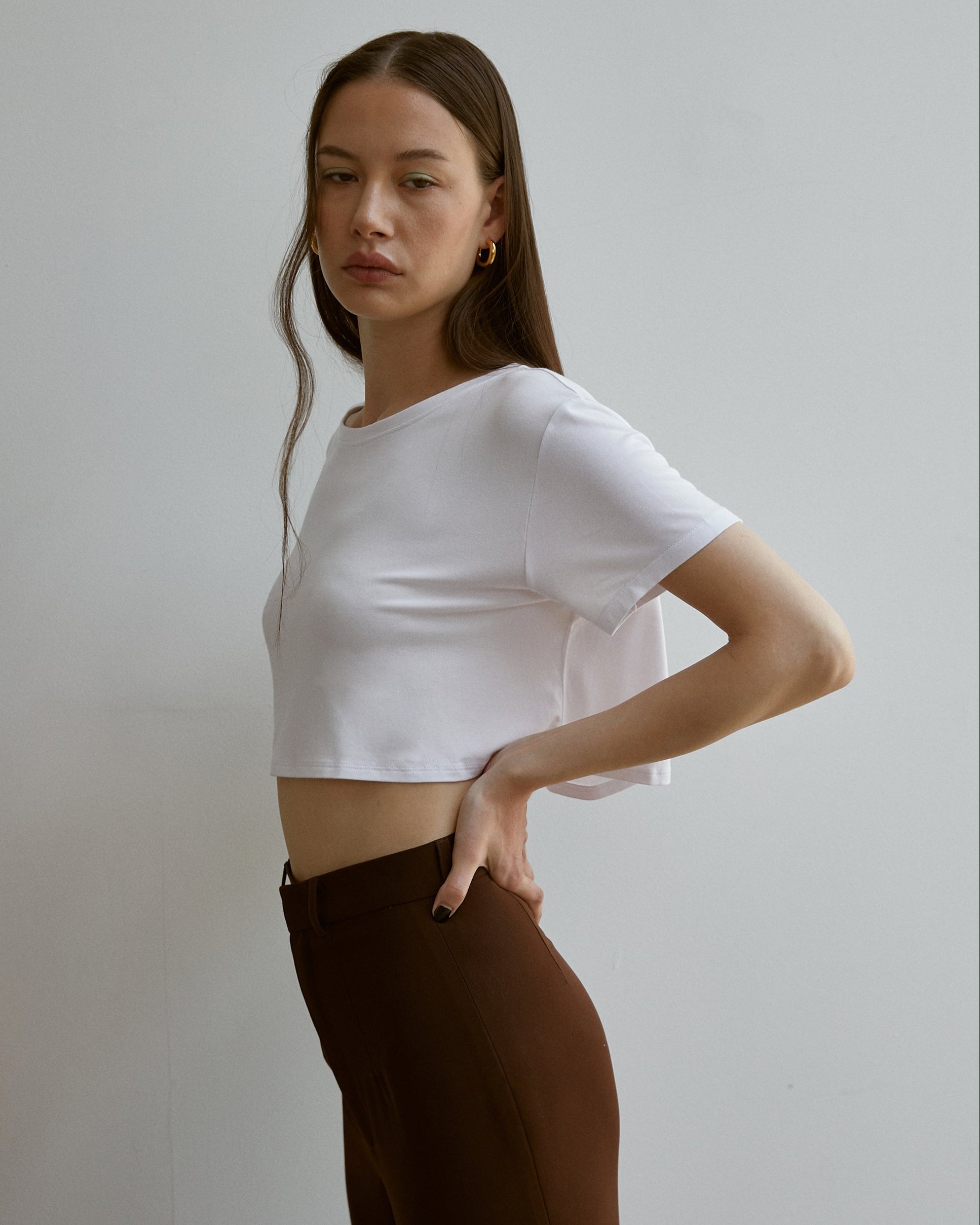 White_01