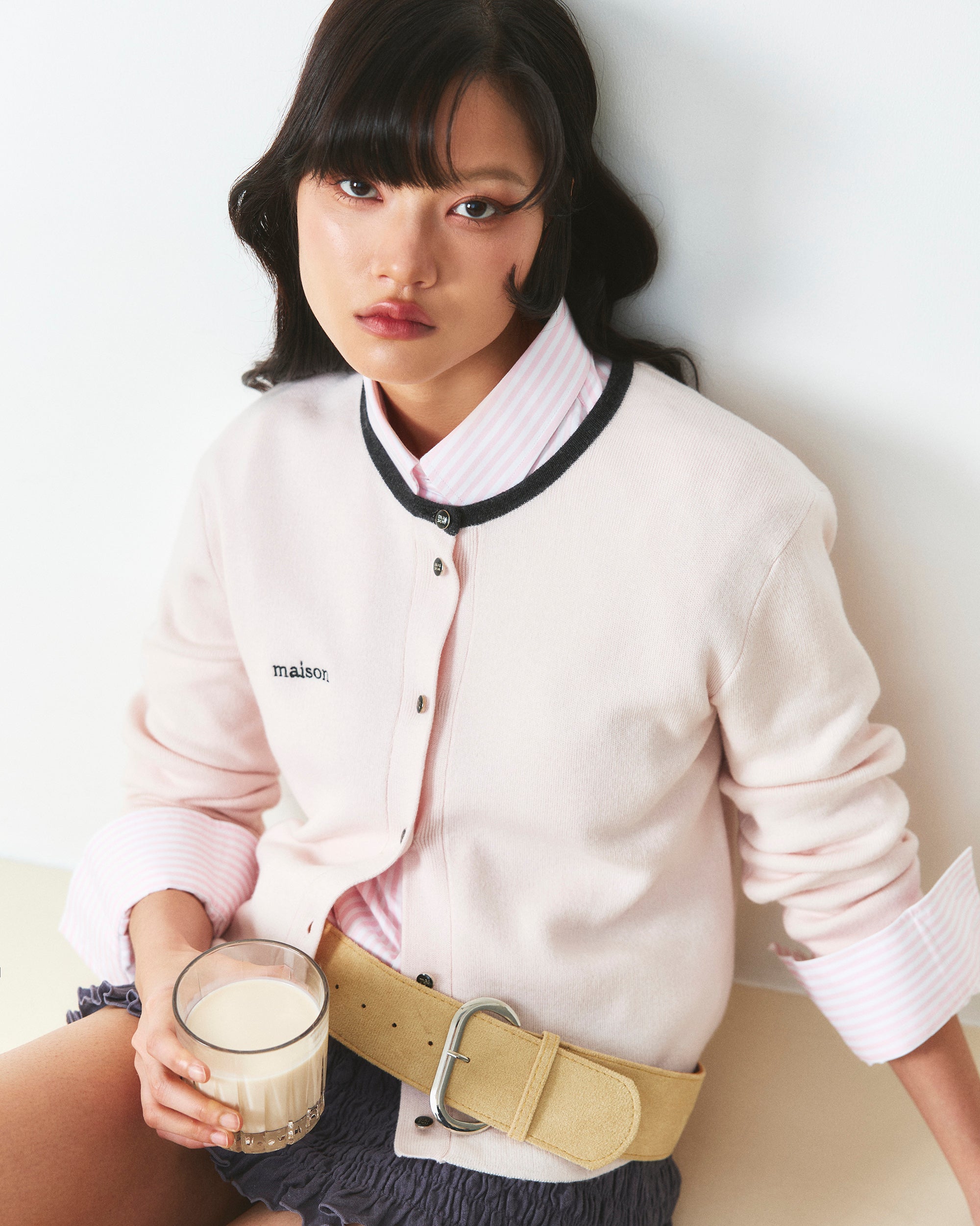 Pale Pink Dark Grey_01
